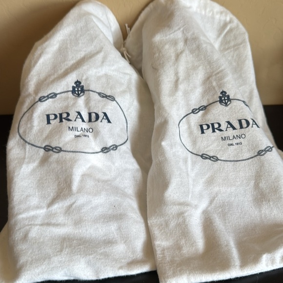 Vintage Prada 4 inch heels. Size 38 1/2. Matelasse + Silk Oro Antico. RARE!!!! - Picture 15 of 16